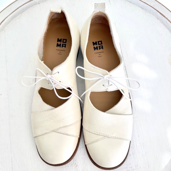 MOMA Charlie D. Cut Out Oxfords in Soft White Leather - NWOB - 39/ US 8.5 - Picture 4 of 11